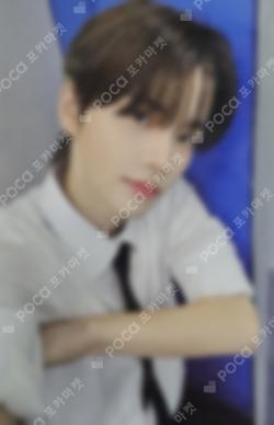 play hard KiT Ver. SHINYU photocard image