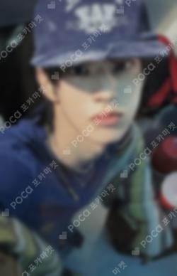 play hard POP-UP REWARD DOHOON photocard image