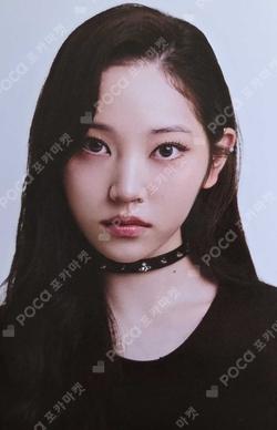 FAMOUS POP-UP RANDOM TRADING PHOTO CARD YOUNGSEO photocard image