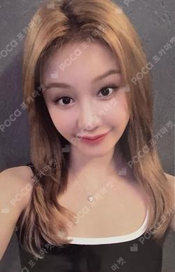 WE GO UP WEVERSE PHARITA photocard image