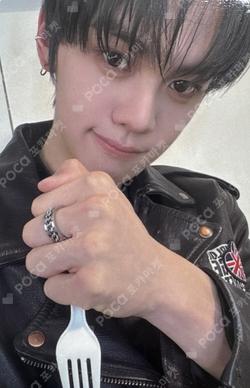 NEVER SAY NEVER MUSICPLANT KIM GYUVIN photocard image