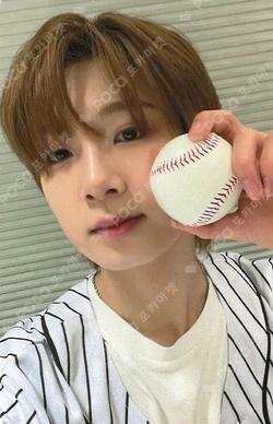 WILD&FREE SOUND WAVE KYRELL photocard image