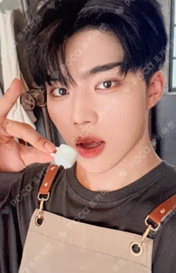 NEVER SAY NEVER APPLEMUSIC PARK GUNWOOK photocard image