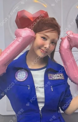 2025 TWICE FANMEETING [10VE UNIVERSE] POP-UP STORE REWARD NAYEON photocard image