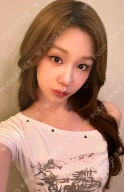 WE GO UP OLIVE YOUNG PHARITA photocard image