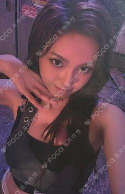 WE GO UP MUSINSA CHIQUITA photocard image