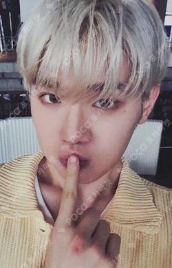 NEVER SAY NEVER APPLEMUSIC KIM TAERAE photocard image