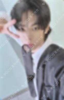 play hard BROADCAST DOHOON photocard image