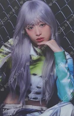WE GO UP WEVERSE AHYEON photocard image