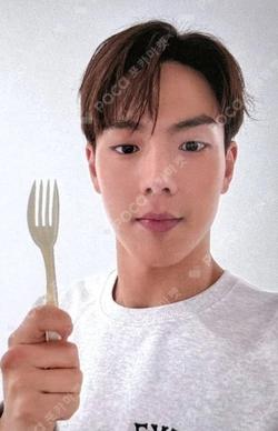 THE X SOUND WAVE SHOWNU photocard image