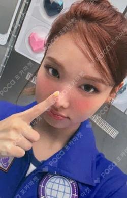 2025 TWICE FANMEETING [10VE UNIVERSE] POP-UP STORE NAYEON photocard image