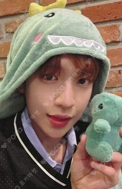 I did it. APPLEMUSIC KIMMINJAE photocard image