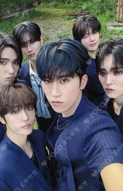 LOST Unit photocard image