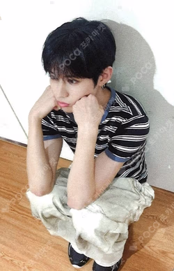 LOST FANPLEE Ian photocard image