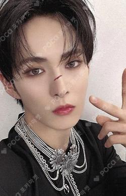 LOST Takuma photocard image