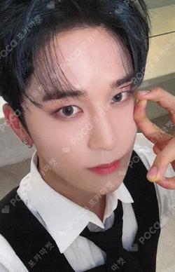 LOST JunWoo photocard image