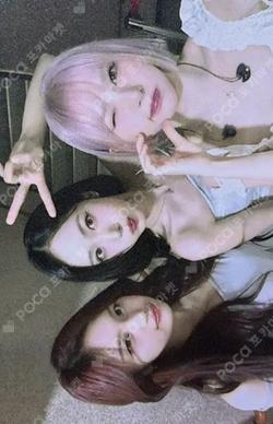 2025 VIVIZ WORLD TOUR [NEW LEGACY] in HONG KONG Unit photocard image