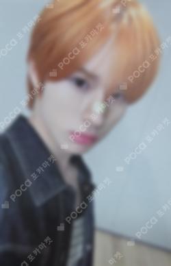 play hard COMPACT Ver. COMEBACK LIVE 위버스 KYUNGMIN photocard image