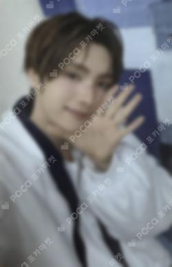 play hard WEVERSE LUCKY DRAW YOUNGJAE photocard image