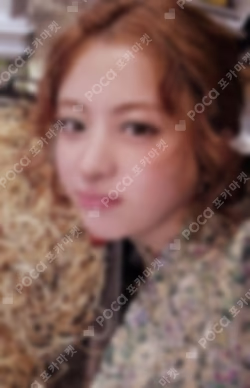 SPAGHETTI VOL.1 WEIRD GARLIC HUH YUNJIN photocard image