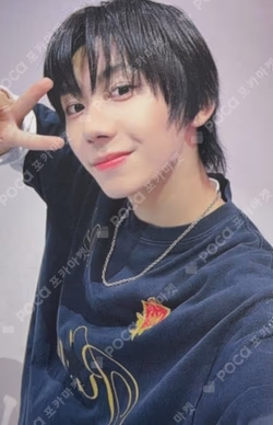 WHO WE ARE SHOWCASE HAN photocard image