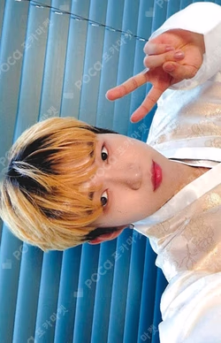 YOUNI-T MAKESTAR DEY photocard image