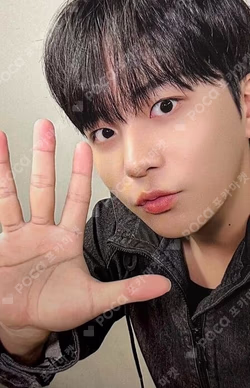 ATEEZ 7TH ANNIVERSARY OFFICIAL POP-UP '8ROOM' RANDOM PHOTOCARD PACK ver.B