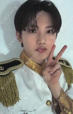 LOVE PULSE MUSICPLANT WINNER JUNKYU photocard image