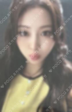 SPAGHETTI WEVERSE HUH YUNJIN photocard image