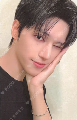 ATEEZ 7TH ANNIVERSARY OFFICIAL POP-UP '8ROOM' RANDOM PHOTOCARD PACK ver.B WOOYOUNG photocard image