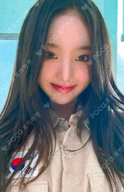 DANCING ALONE WITHMUU LEESOL photocard image