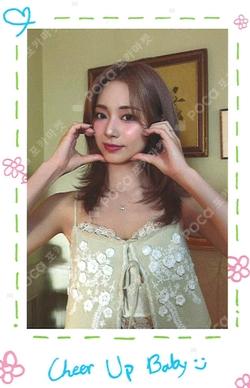 abouTZU POLAROID & PVC POUCH SET TZUYU photocard image