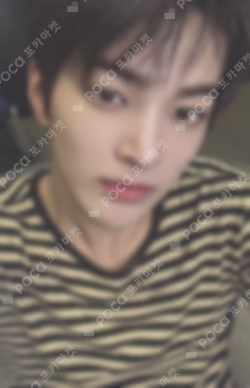 COLOR OUTSIDE THE LINES WEVERSE KEONHO photocard image