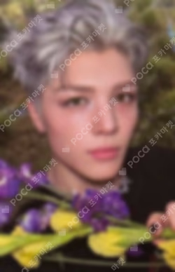 Back to Life ROAR ver. MAKI photocard image