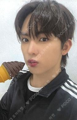 MAKE SUNSHINE JUMP UP LINGQI photocard image