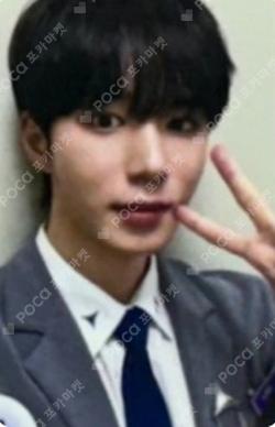 BOYS II PLANETArchive Exhibition ‘AFTER, JOURNEY’ HOLDER &  PHOTOCARD SET JUNSEO photocard image