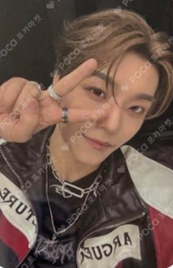 BOYS II PLANETArchive Exhibition ‘AFTER, JOURNEY’ HOLDER &  PHOTOCARD SET XINLONG photocard image