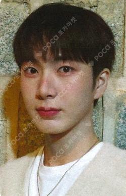 OMEGA X [To.] Tour in JAPAN MINI L HOLDER & PHOTOCARD SET KEVIN photocard image