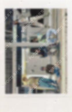 COLOR OUTSIDE THE LINES Weverse Albums ver. APPLEMUSIC Unit photocard image