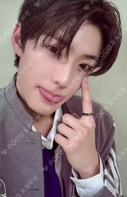 BOYS II PLANETArchive Exhibition ‘AFTER, JOURNEY’ HOLDER &  PHOTOCARD SET SANGHYEON photocard image