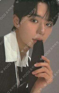 BOYS II PLANETArchive Exhibition ‘AFTER, JOURNEY’ HOLDER & PHOTOCARD SET JUNSEO photocard image