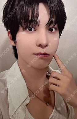 ATEEZ 7TH ANNIVERSARY OFFICIAL POP-UP '8ROOM' RANDOM PHOTOCARD PACK ver.B YUNHO photocard image