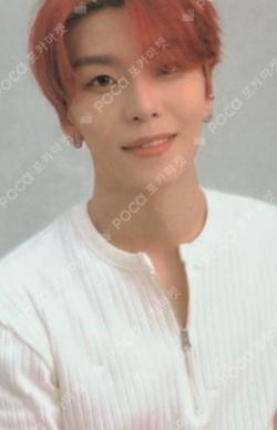 BOYS II PLANETArchive Exhibition ‘AFTER, JOURNEY’ HOLDER &  PHOTOCARD SET XINLONG photocard image