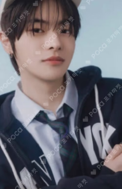 BOYS II PLANETArchive Exhibition ‘AFTER, JOURNEY’ HOLDER &  PHOTOCARD SET LEO photocard image