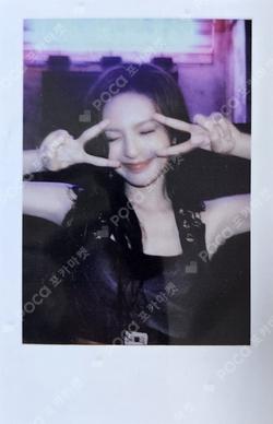 WE GO UP YG SELECT CHIQUITA photocard image