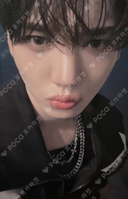 ICONIK CD SHOP LUCKY DRAW HAN YUJIN photocard image