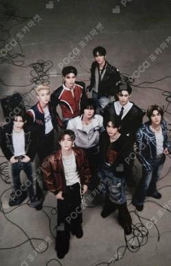 ICONIK TOWER RECORDS Unit photocard image