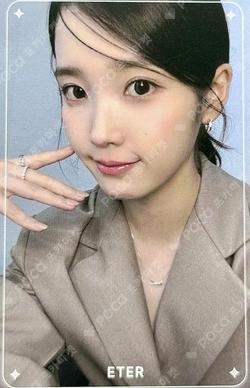 J·ESTINA IU photocard image