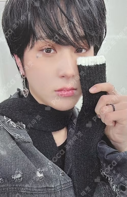 WE : Dream Chaser Dream Chaser ver. GIUK photocard image