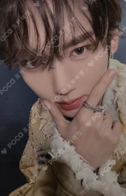 ICONIK CD SHOP LUCKY DRAW HAN YUJIN photocard image